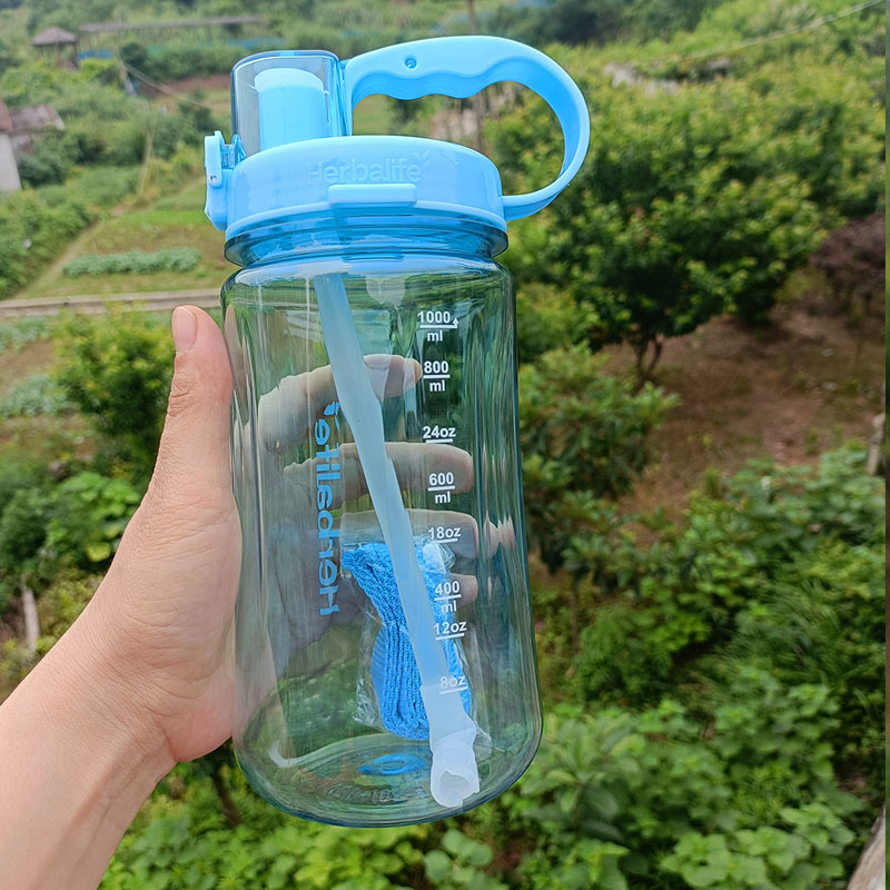 زجاجة ماء بلاستيكية صحية بسعة  - مراجعة Nutrition Fitness Equipment وسعره